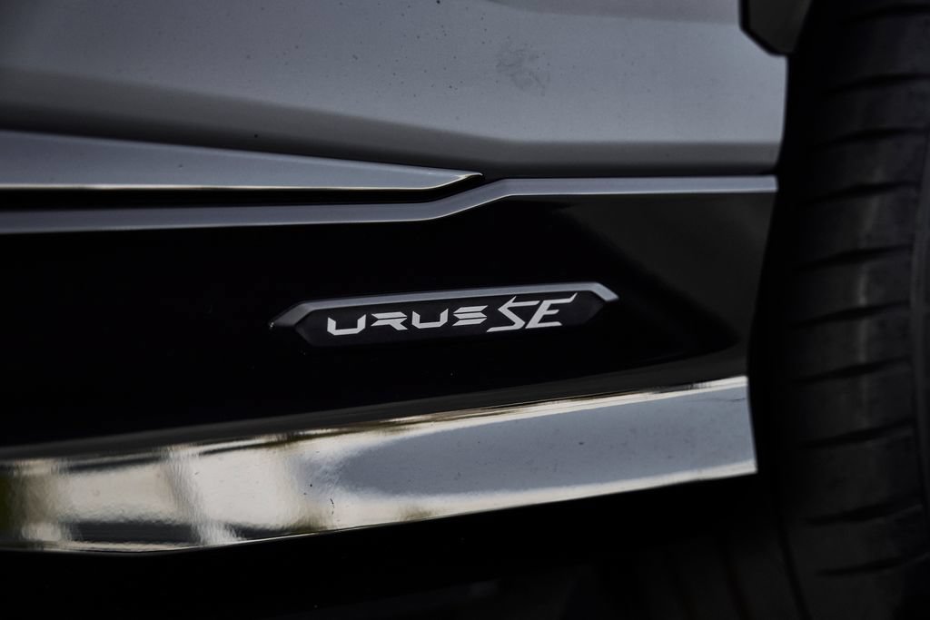 Used 2025 Lamborghini Urus S AWD/4WD image 9