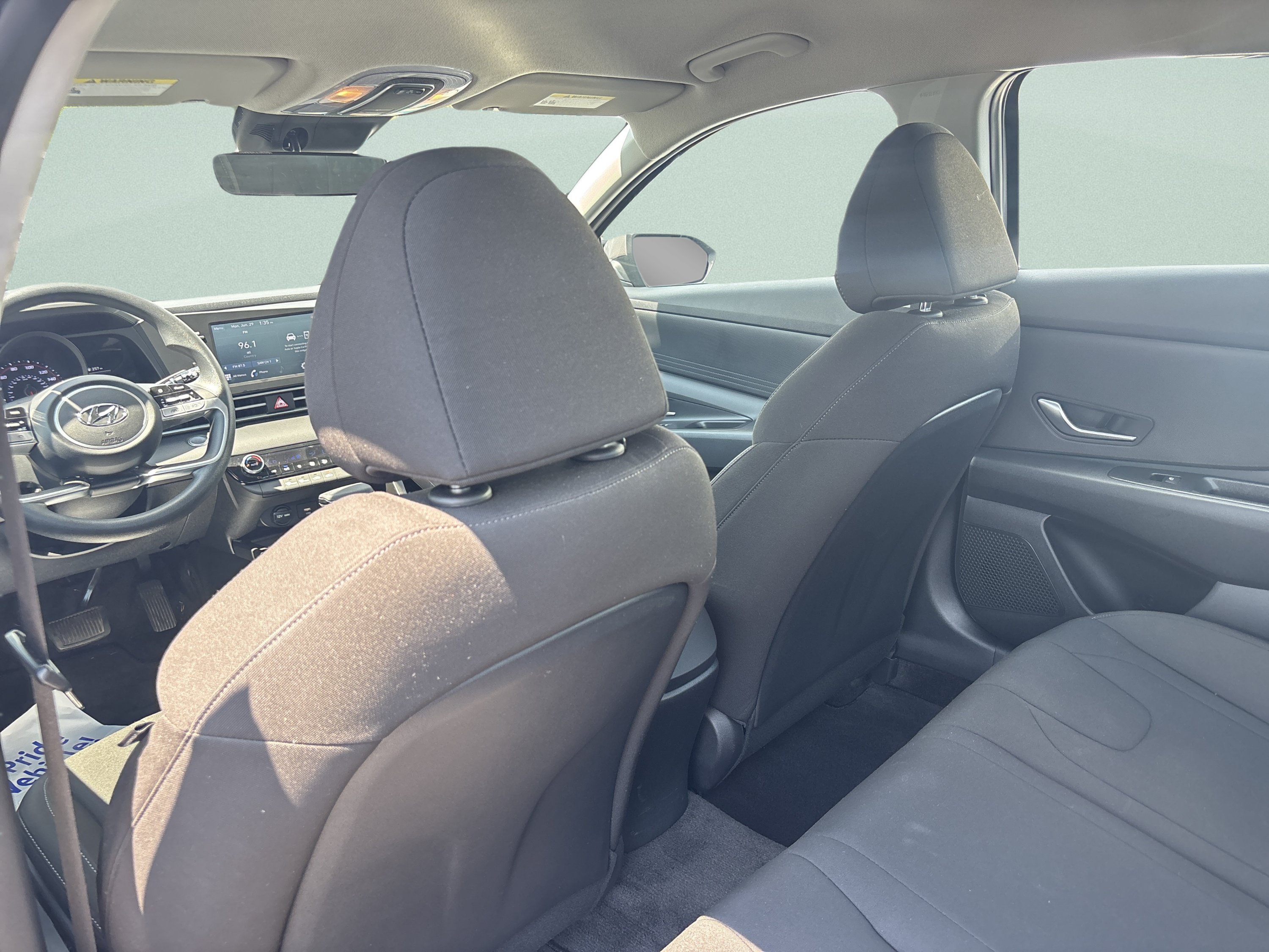 Used 2023 Hyundai Elantra SEL w/ Cargo Package FWD image 15