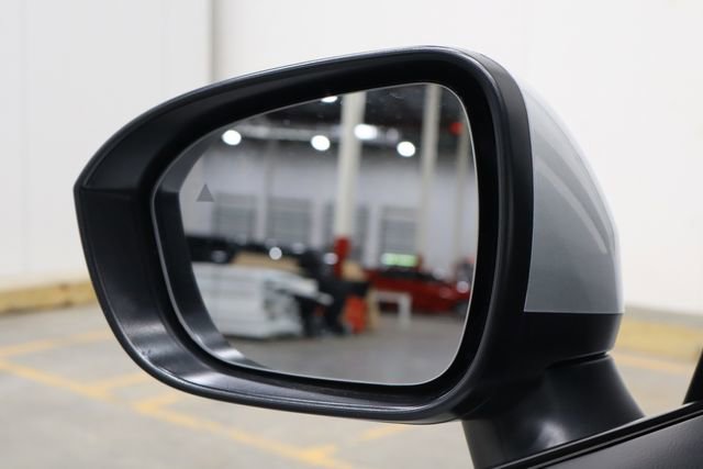 Used 2024 Nissan Rogue SV image 39