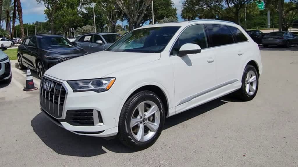 Certified 2023 Audi Q7 2.0T Premium Plus AWD/4WD image 4