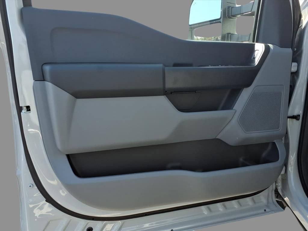 New 2026 Ford F350 XL w/ 360-Degree Camera Package image 15