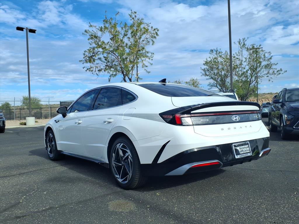 New 2026 Hyundai Sonata SEL FWD image 4