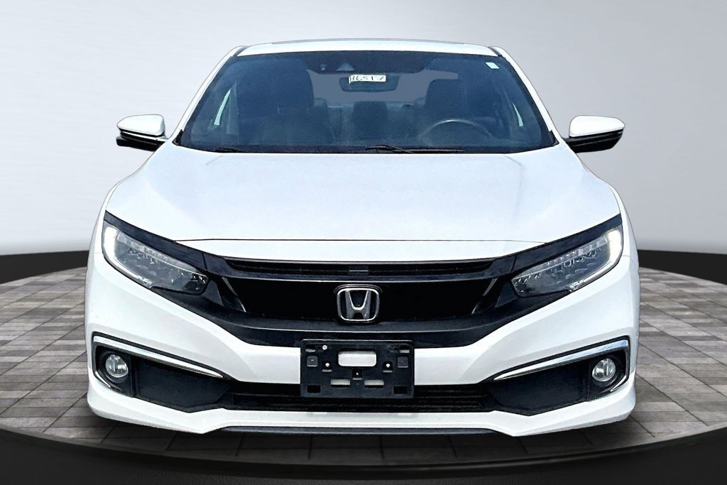 Used 2019 Honda Civic Touring image 3