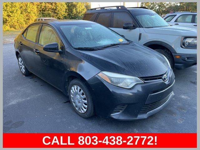 Used 2015 Toyota Corolla LE FWD image 1