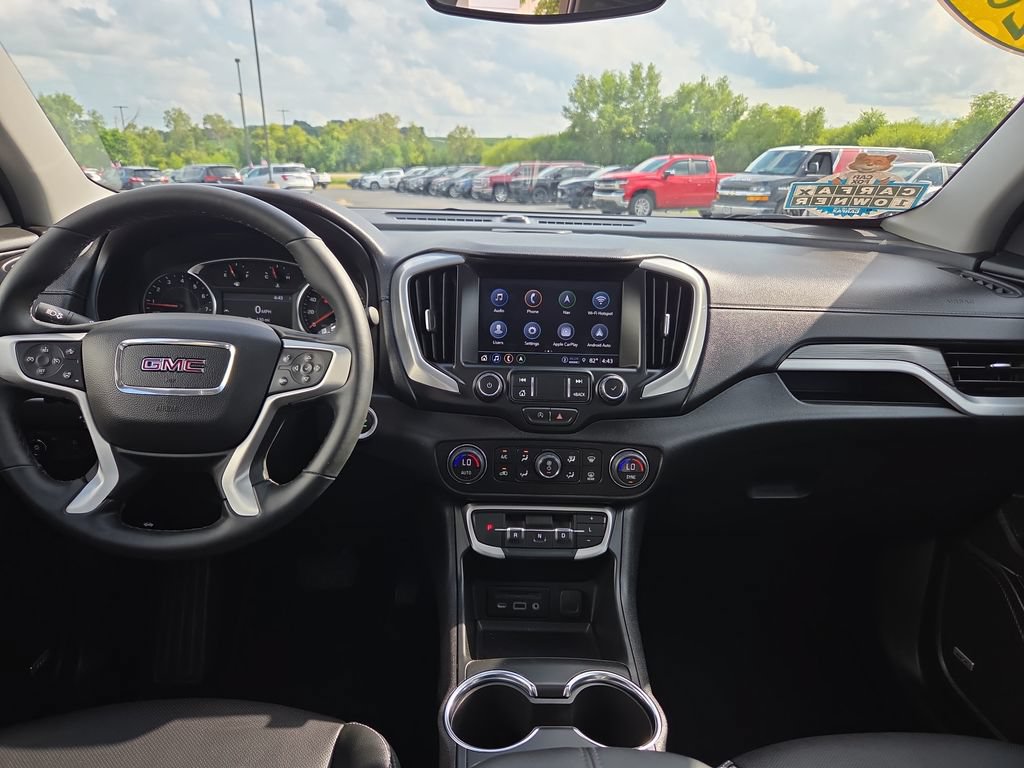 Certified 2024 GMC Terrain SLT w/ Infotainment Package II AWD/4WD image 11