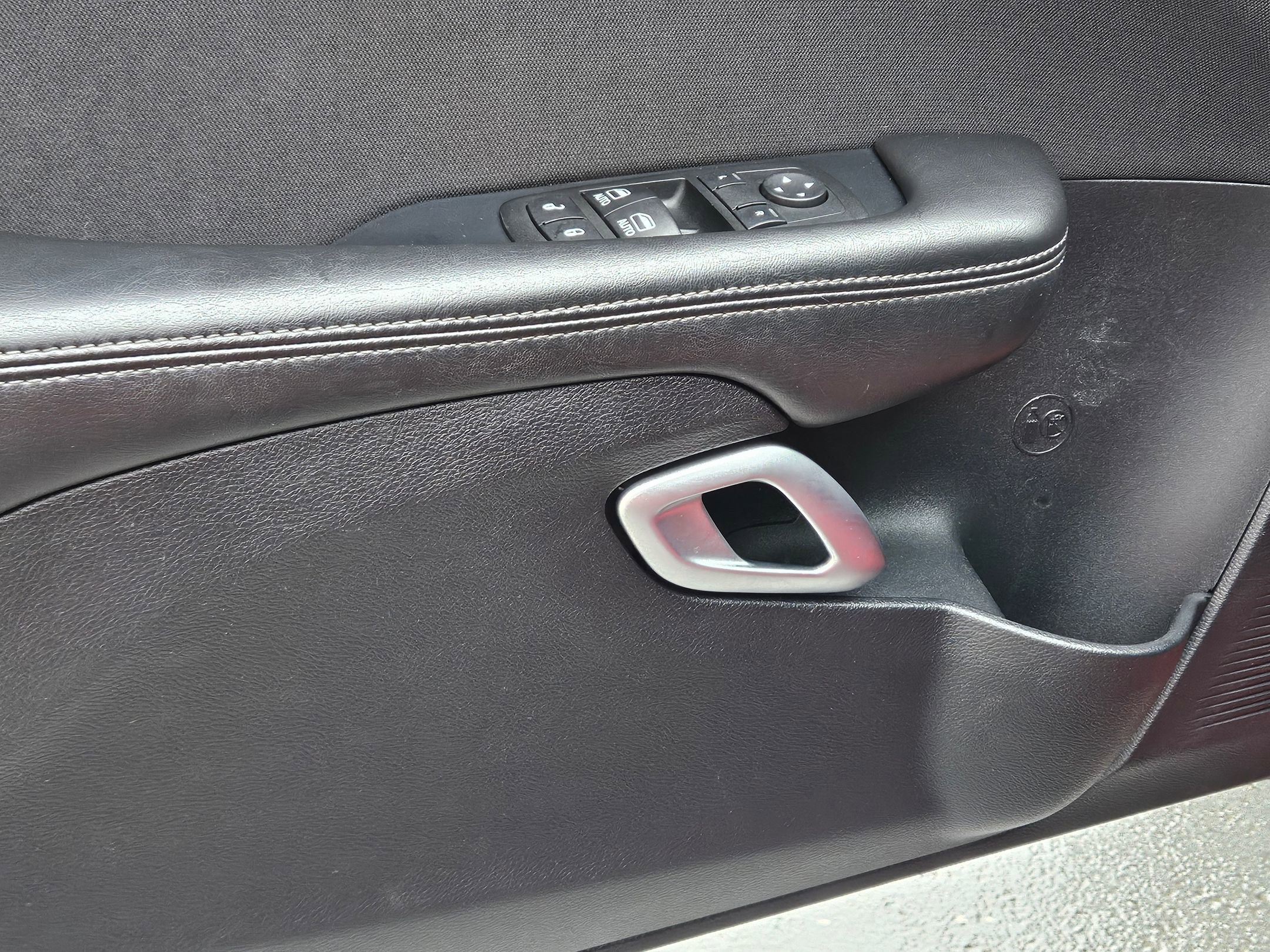 Used 2015 Dodge Challenger R/T w/ Quick Order Package 22B R/T image 19