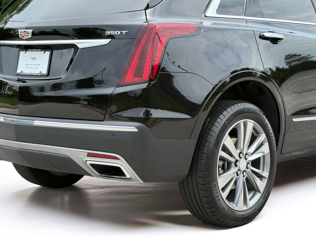 Certified 2025 Cadillac XT5 Premium Luxury w/ LPO, Floor Liner Package AWD/4WD image 14