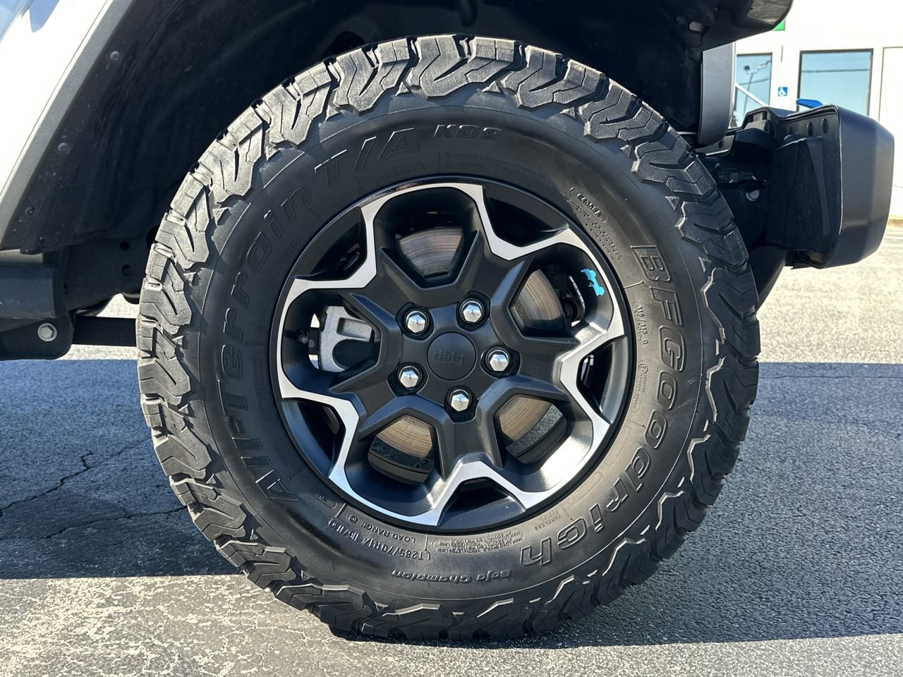 Used 2022 Jeep Wrangler Unlimited Rubicon 4xe w/ Cold Weather Group image 40