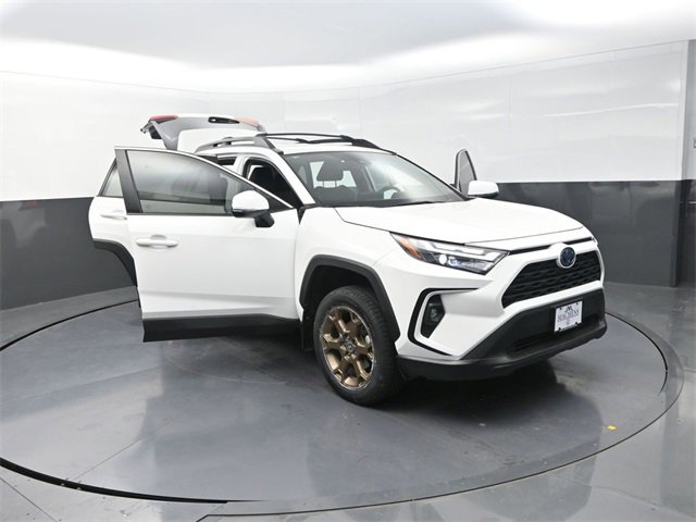 Used 2023 Toyota RAV4 AWD Hybrid image 39