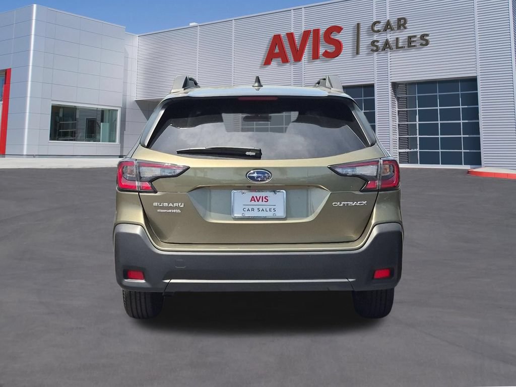 Used 2025 Subaru Outback Premium AWD/4WD image 7