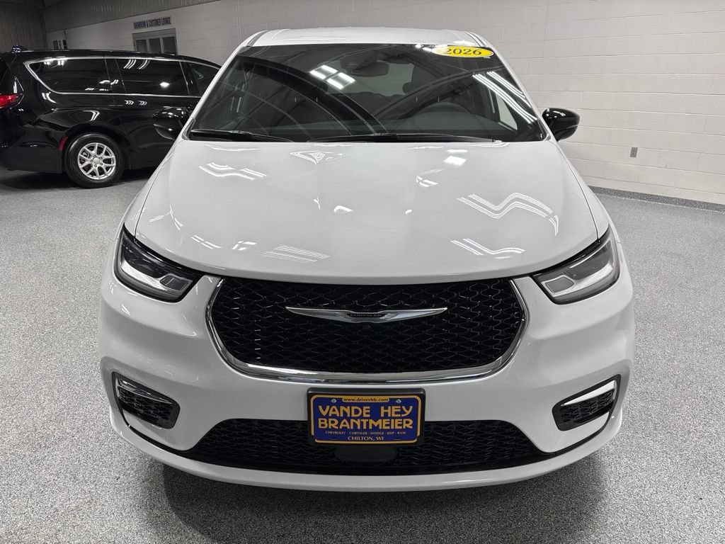 Used 2026 Chrysler Pacifica Select FWD image 2