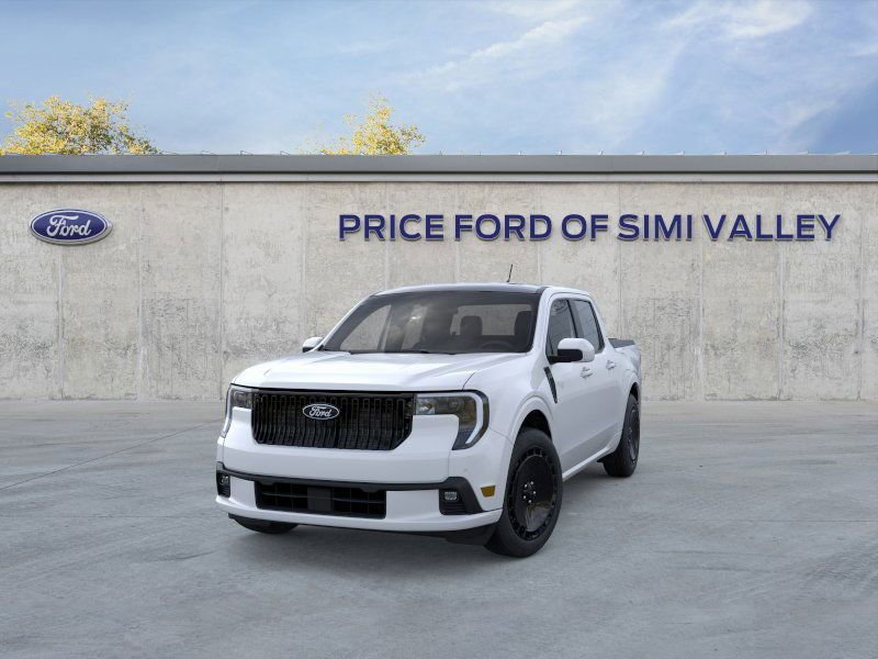 Used 2025 Ford Maverick Lobo AWD/4WD image 2