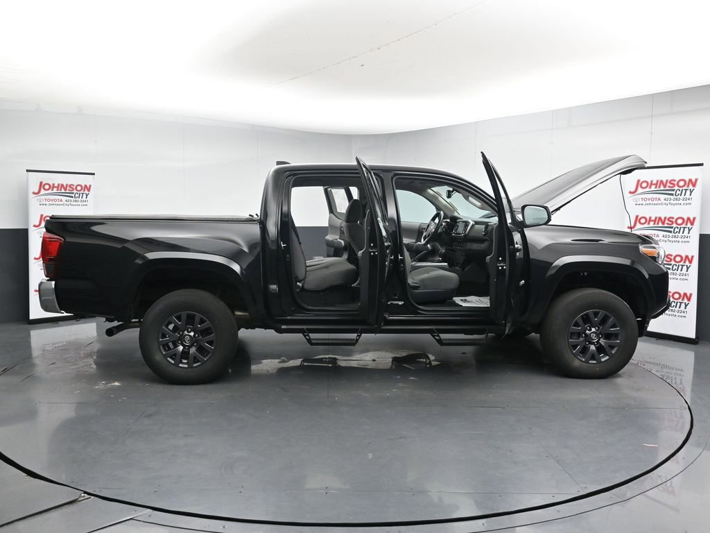 Used 2023 Toyota Tacoma SR5 AWD/4WD image 41