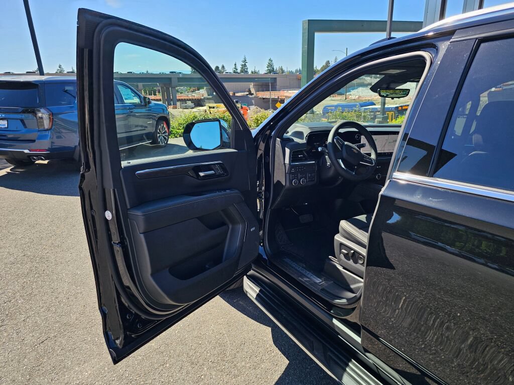 New 2026 Chevrolet Tahoe Premier AWD/4WD image 21