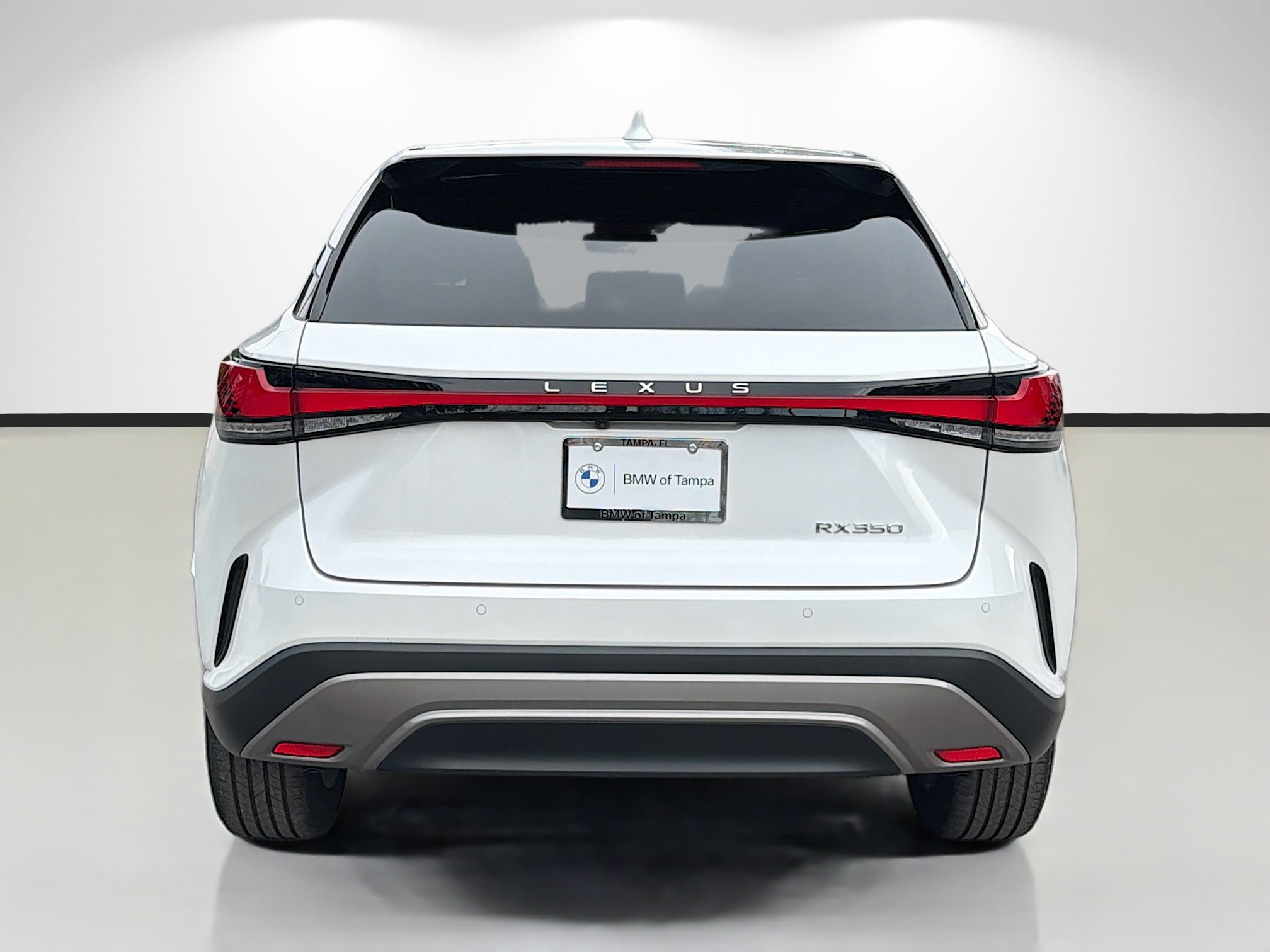 Used 2024 Lexus RX 350 FWD w/ Technology Package image 4