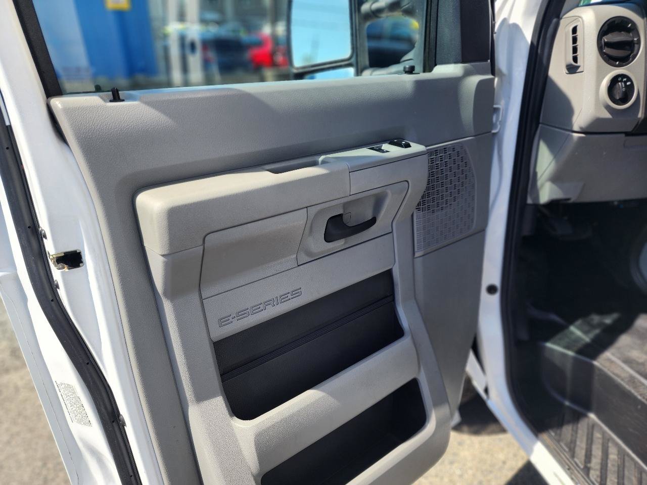 Used 2018 Ford E-350 and Econoline 350 Super Duty w/ Power Windows & Locks Group RWD image 12