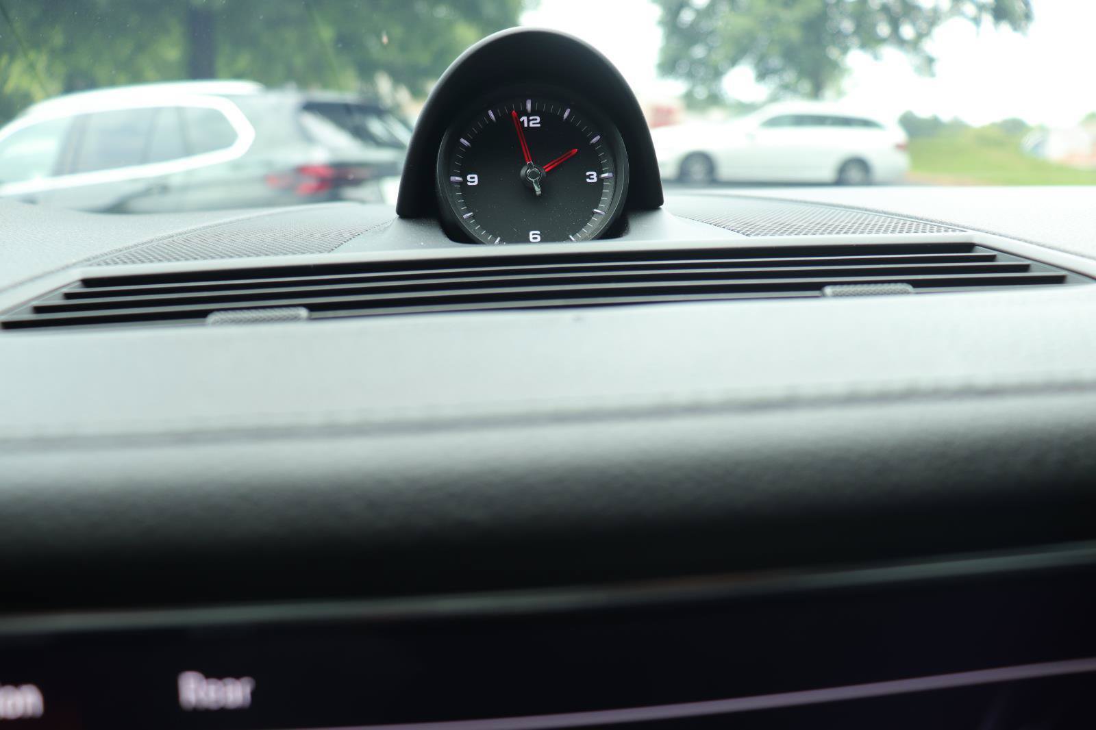 Used 2023 Porsche Panamera Platinum Edition w/ Sportdesign Package RWD image 31