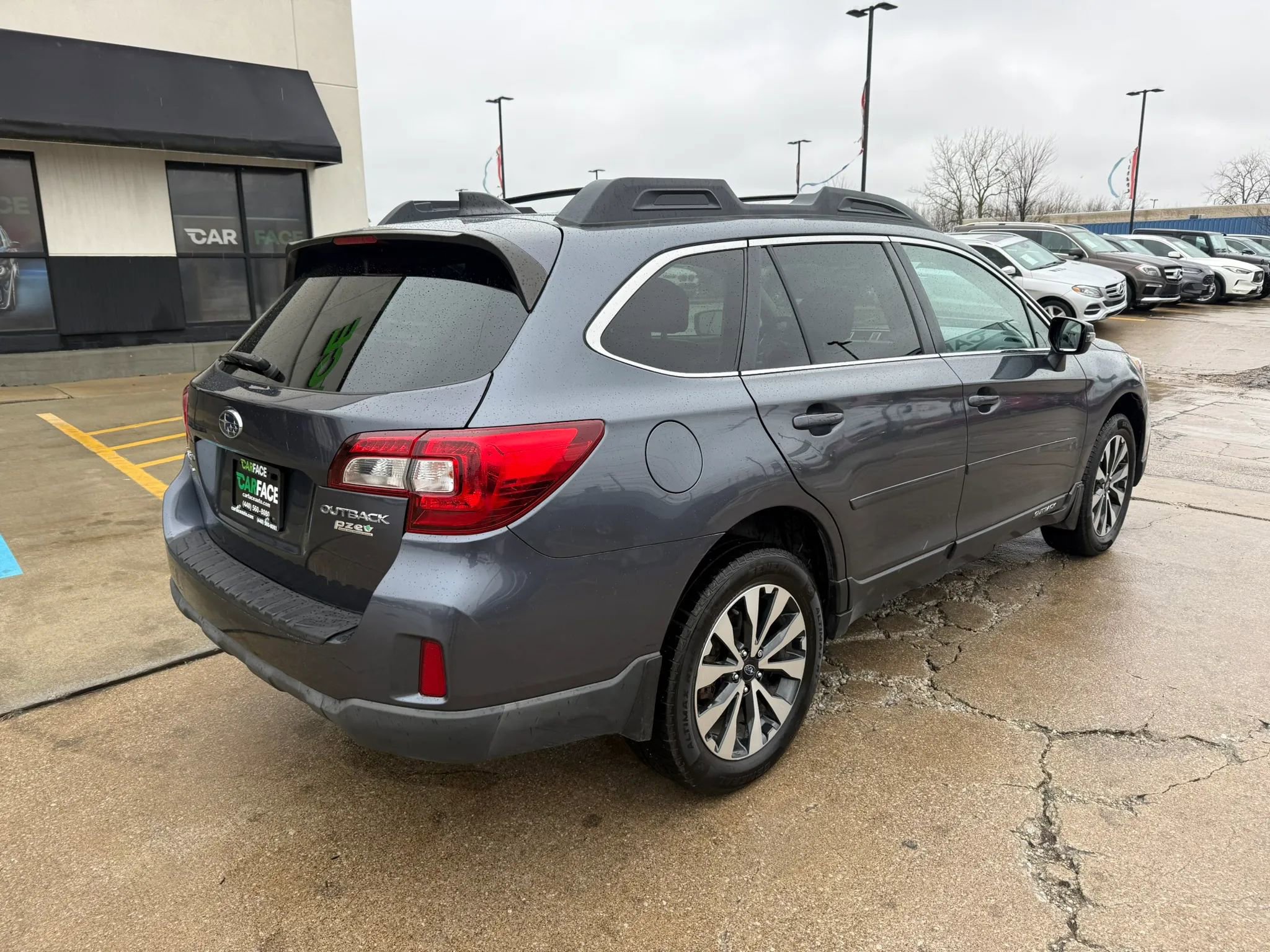 Used 2017 Subaru Outback 2.5i Limited AWD/4WD image 16