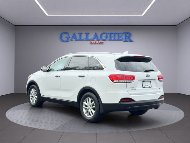 Used 2017 Kia Sorento AWD w/ LX Convenience Package image 7