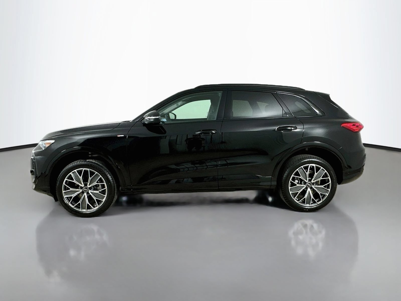 New 2026 Audi Q5 Premium Plus AWD/4WD image 8