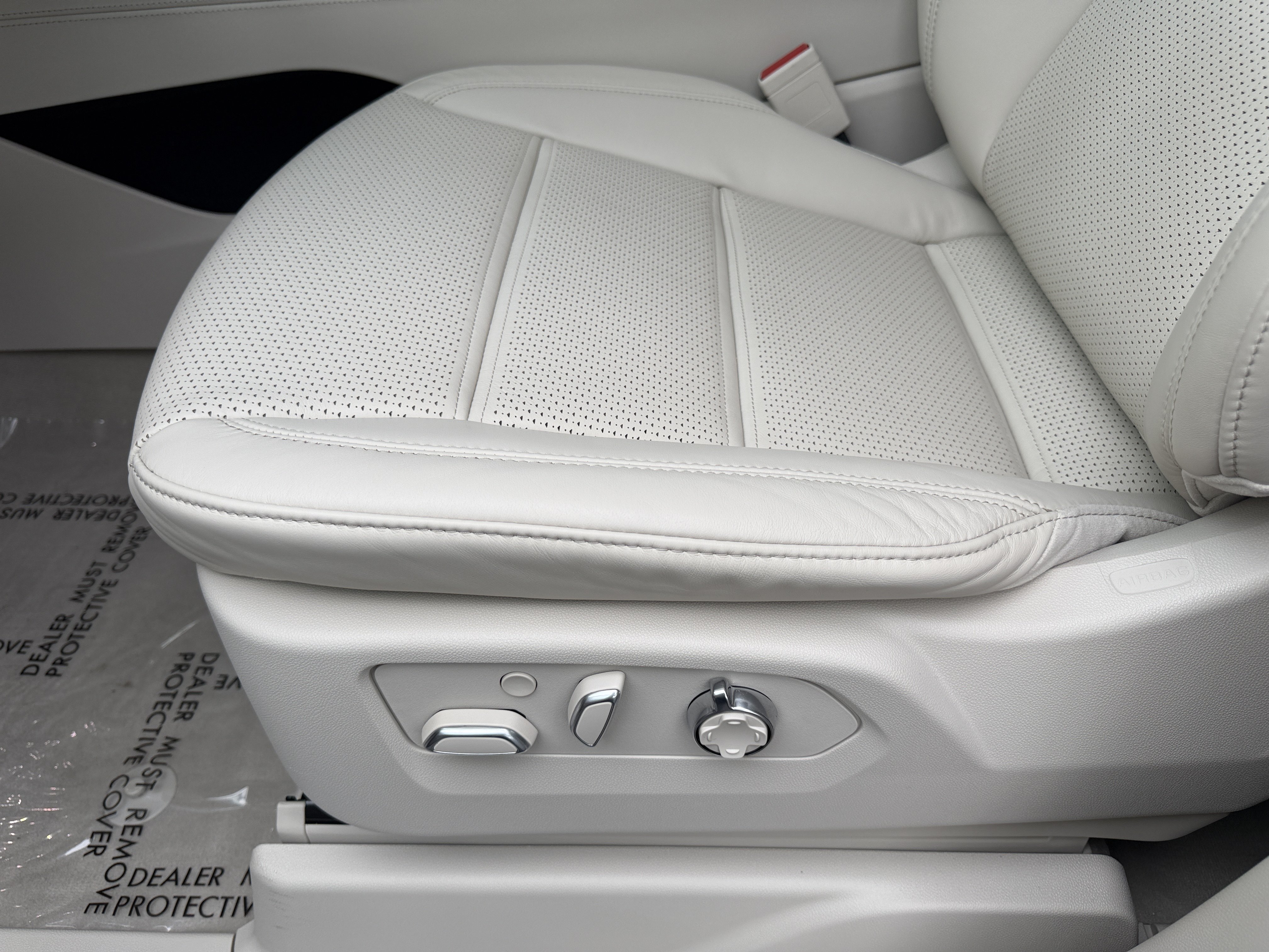 Certified 2026 Cadillac Escalade Platinum Sport AWD/4WD image 22