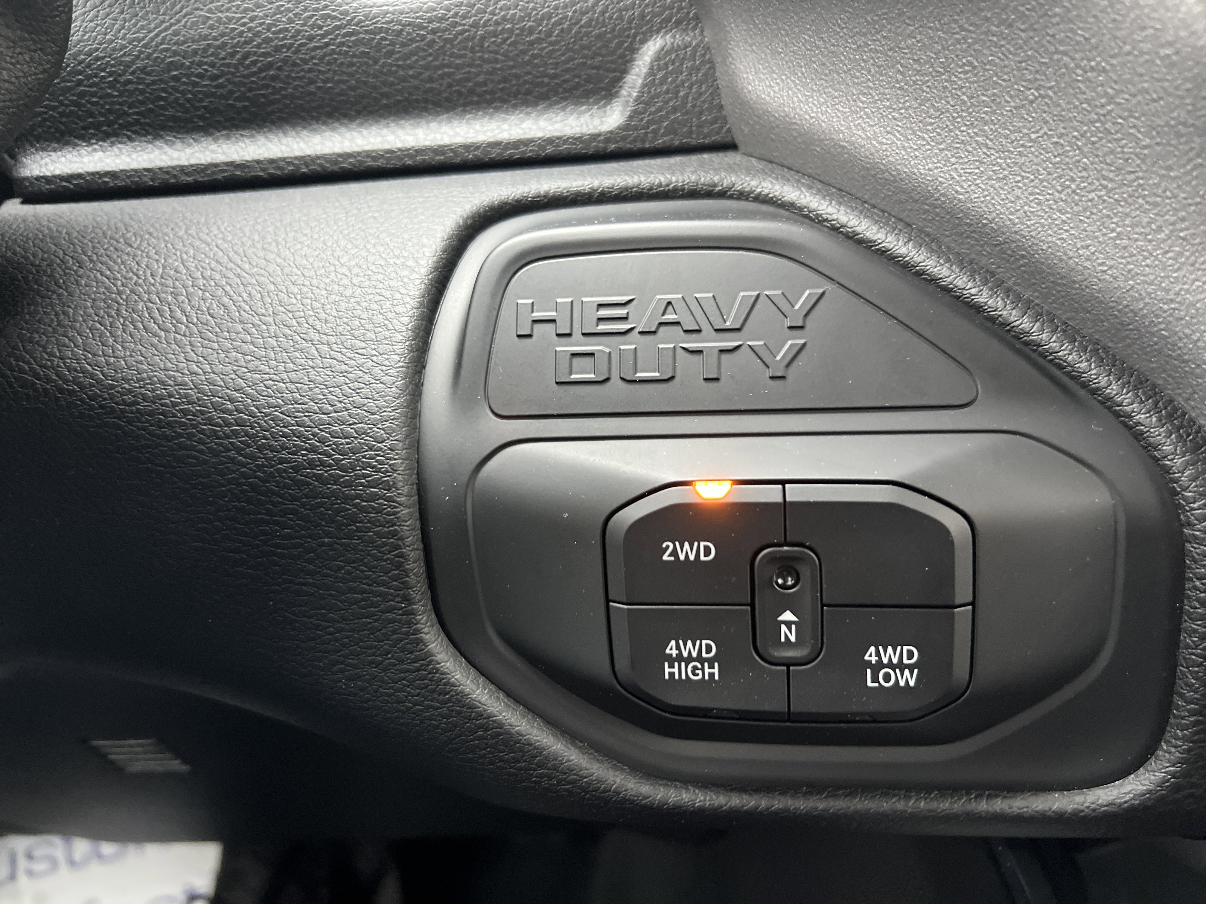 Used 2025 RAM 2500 Laramie image 31