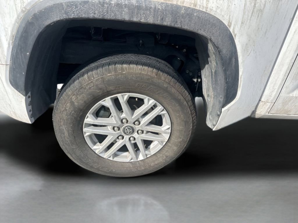 Used 2022 Toyota Tundra SR5 w/ SR5 Convenience Package image 13