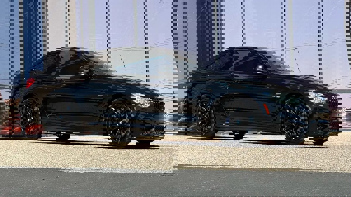 Used 2017 BMW M4 Coupe image 17