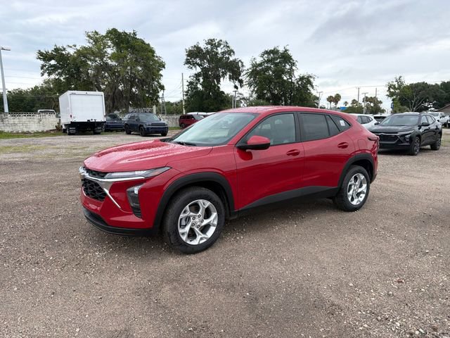 New 2026 Chevrolet Trax LS w/ LS Convenience Package FWD image 2