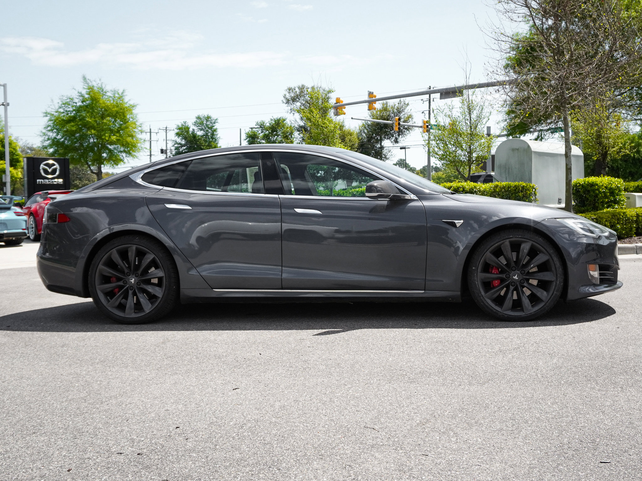 Used 2016 Tesla Model S P85D image 11