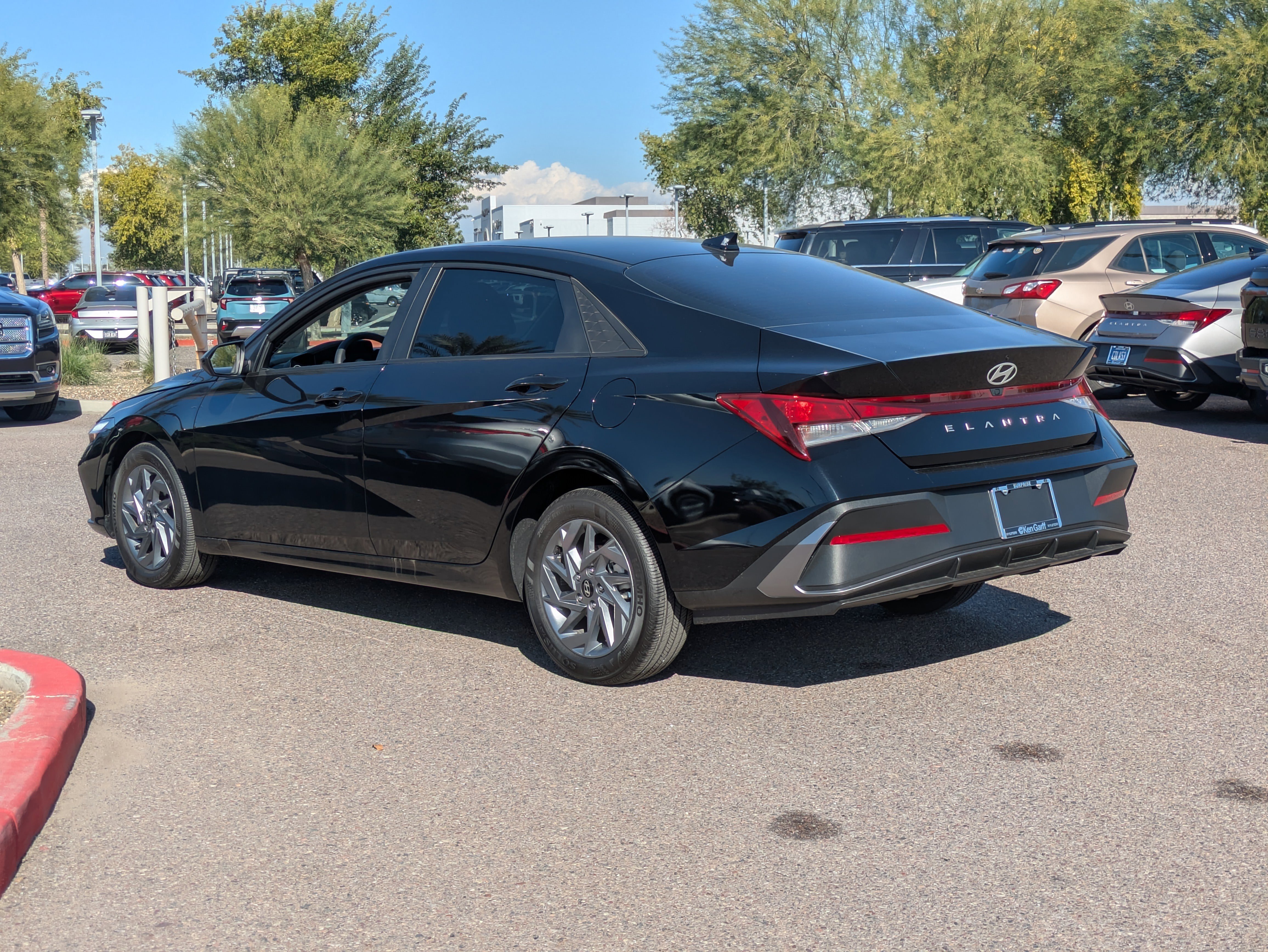 Certified 2024 Hyundai Elantra SEL image 5