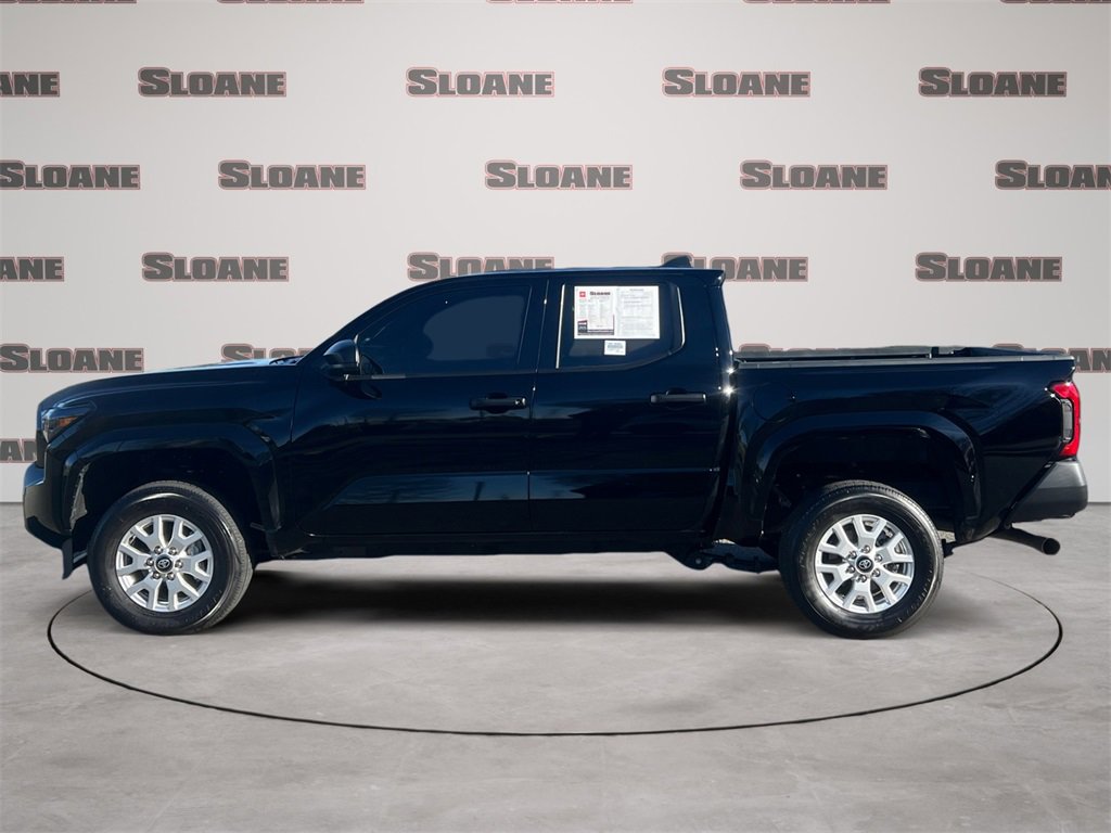 Used 2025 Toyota Tacoma SR image 2