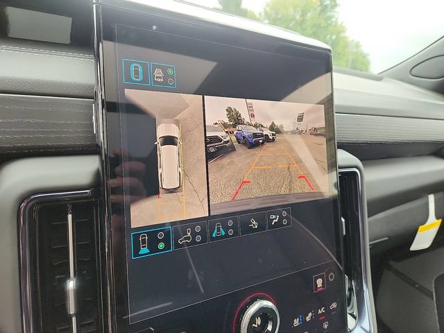 New 2026 GMC Yukon XL AT4 Ultimate AWD/4WD image 14
