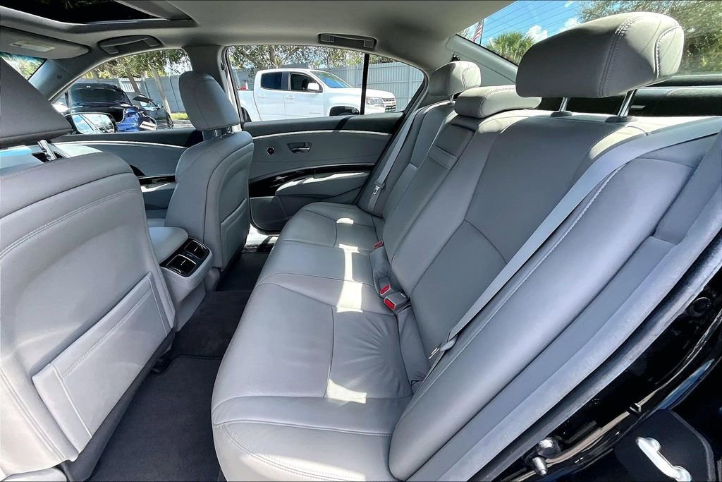 Used 2016 Acura RLX w/ Technology Package FWD image 17