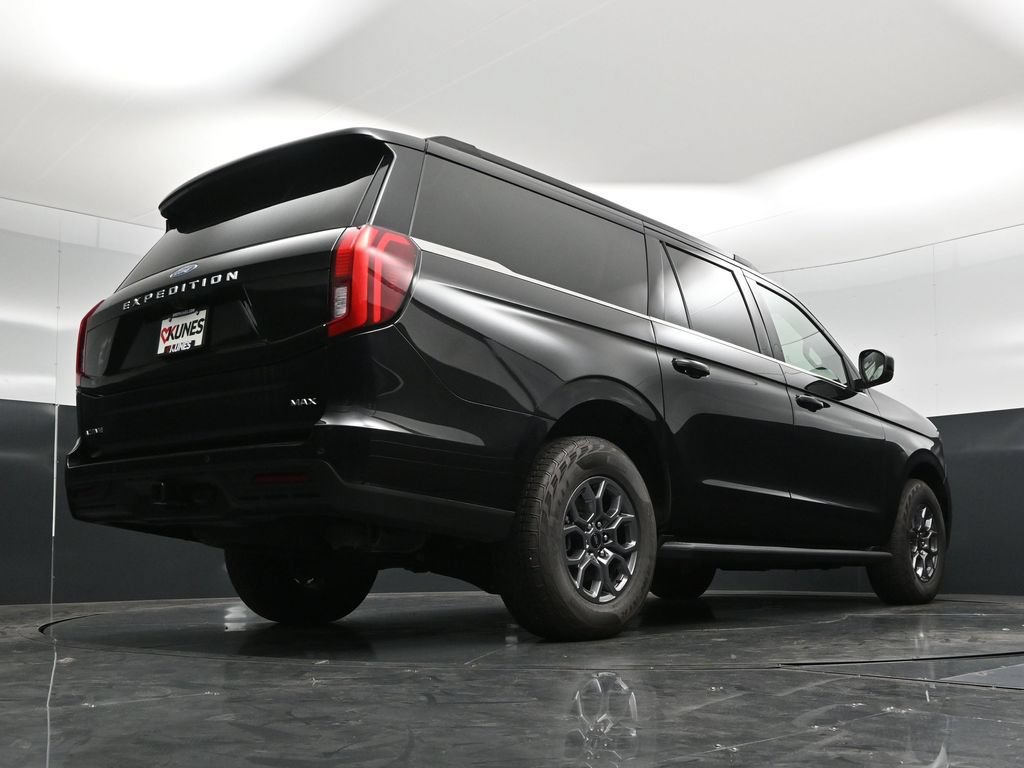 Used 2025 Ford Expedition Max Active AWD/4WD image 46