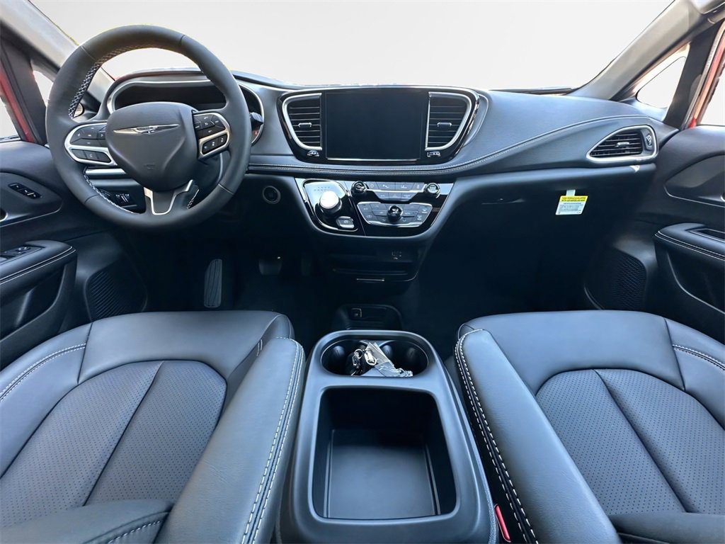 New 2026 Chrysler Pacifica Select image 20