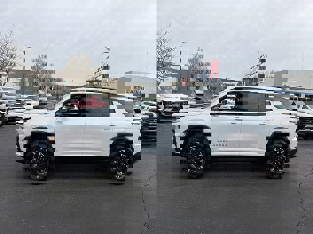 New 2026 Chevrolet Traverse Z71 image 8