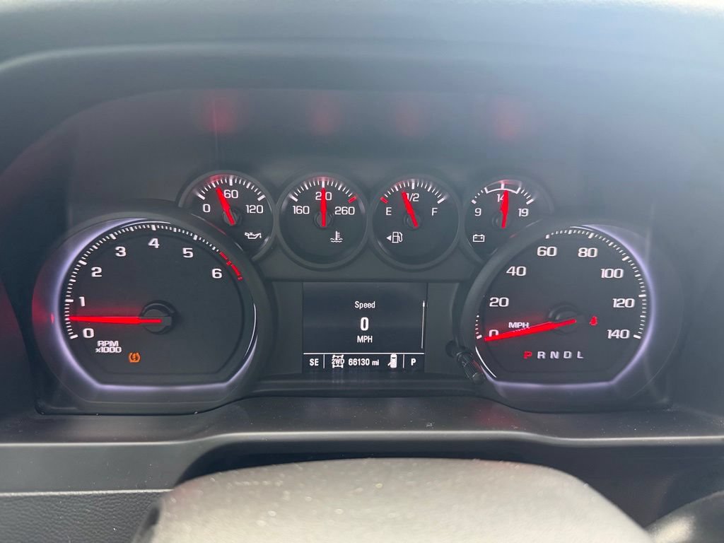 Used 2021 Chevrolet Silverado 1500 Custom AWD/4WD image 10