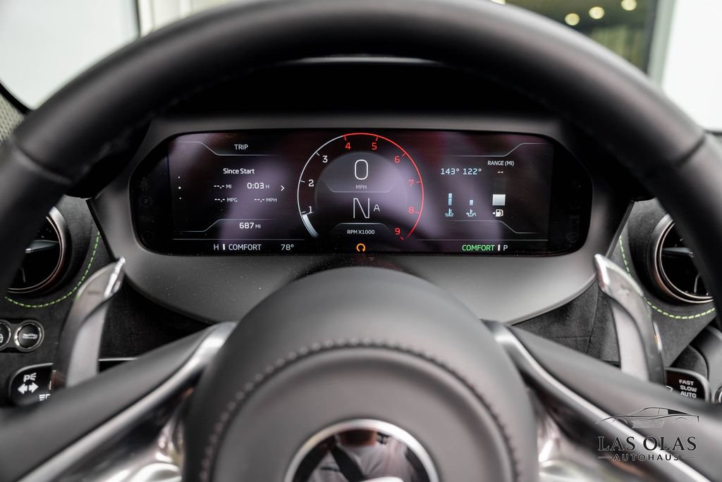 Used 2026 McLaren 750S Spider RWD image 39