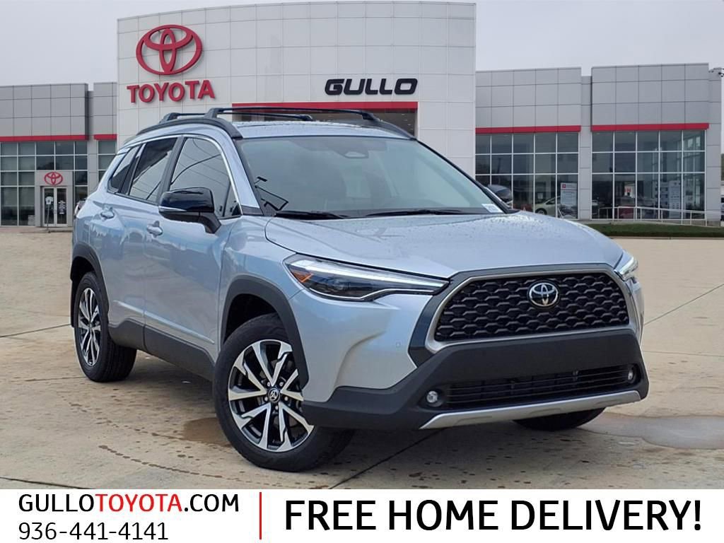 Used 2025 Toyota Corolla Cross XLE w/ Convenience Package image 1