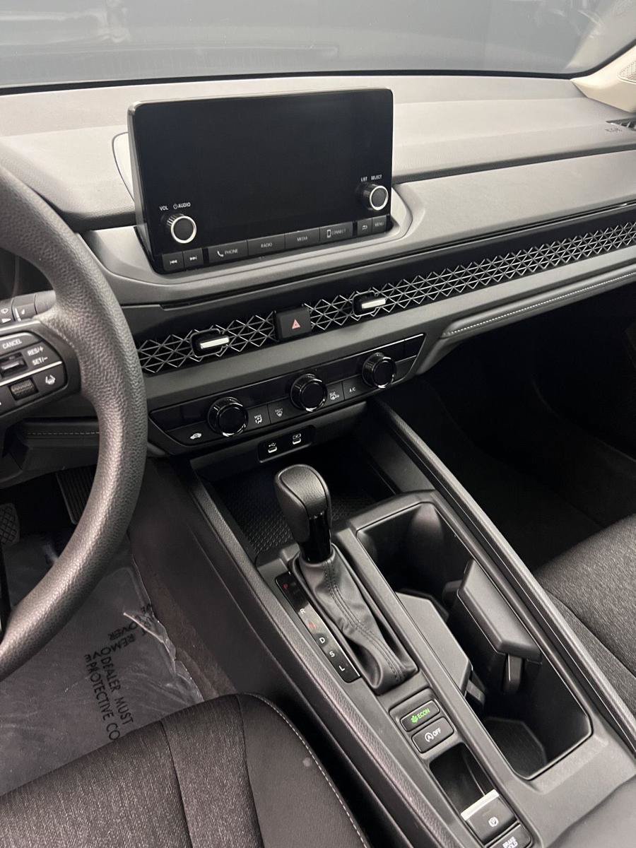 Certified 2023 Honda Accord EX image 5