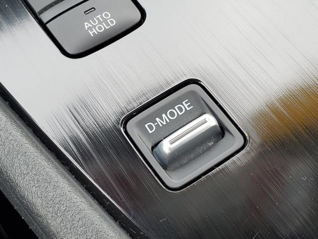 Certified 2023 Nissan Rogue SV FWD image 29
