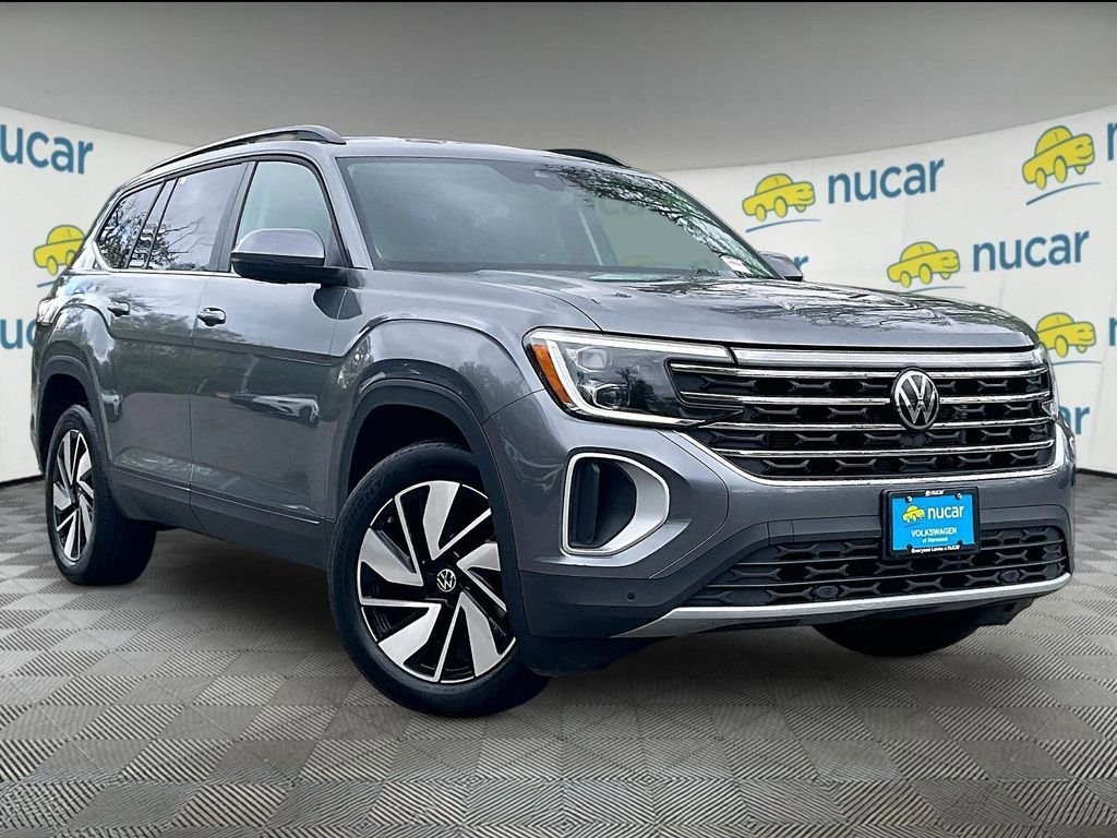 Used 2025 Volkswagen Atlas SE AWD/4WD image 1
