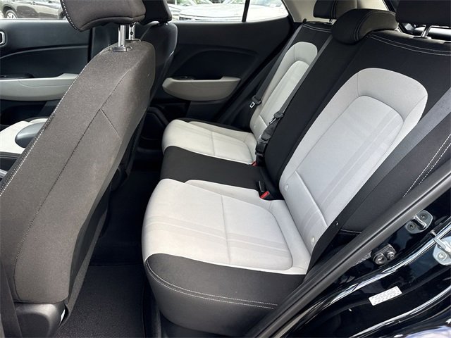 Used 2020 Hyundai Venue SEL image 22