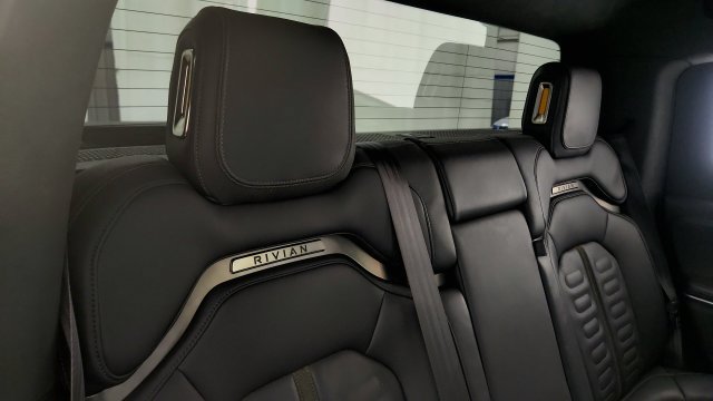 Used 2023 Rivian R1T Adventure Dual AWD/4WD image 39