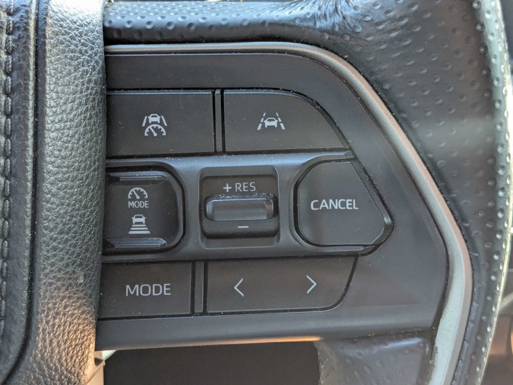 Used 2025 Toyota 4Runner SR5 RWD image 33