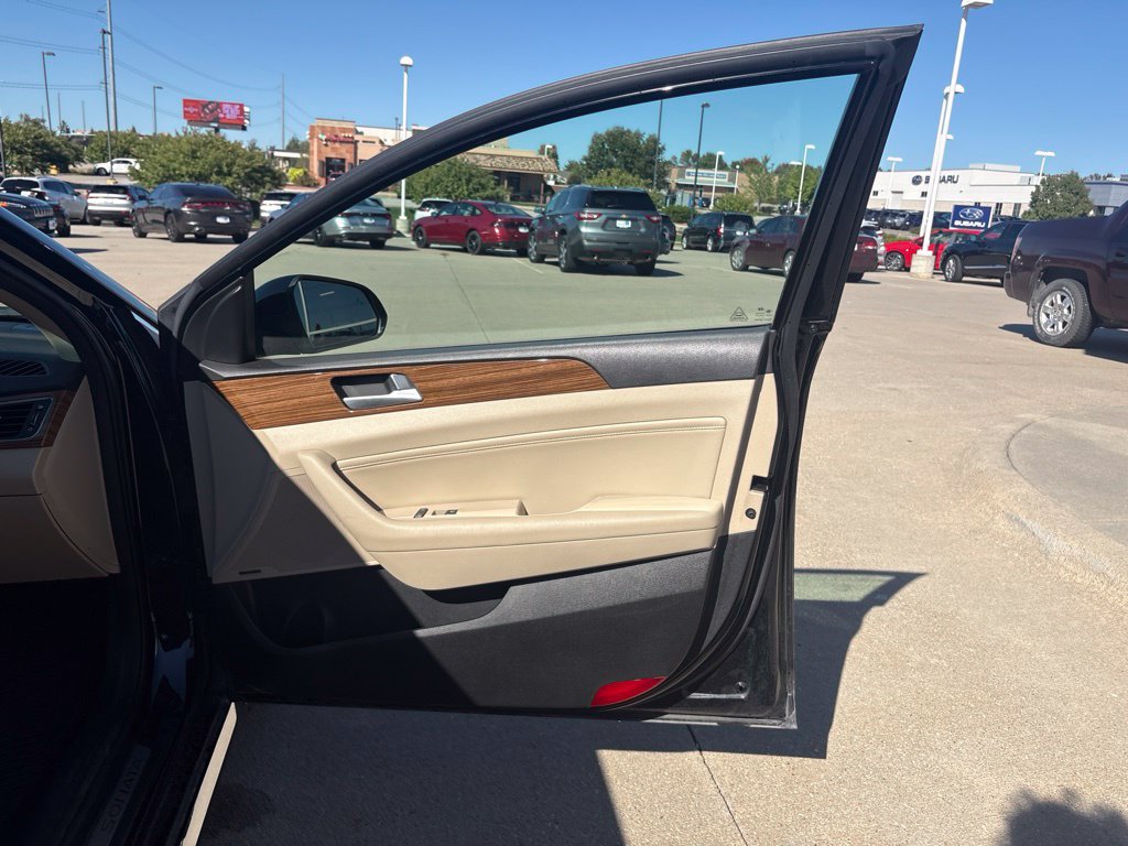Used 2015 Hyundai Sonata Limited FWD image 23