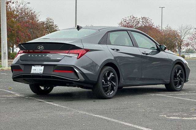 New 2026 Hyundai Elantra Sport image 4