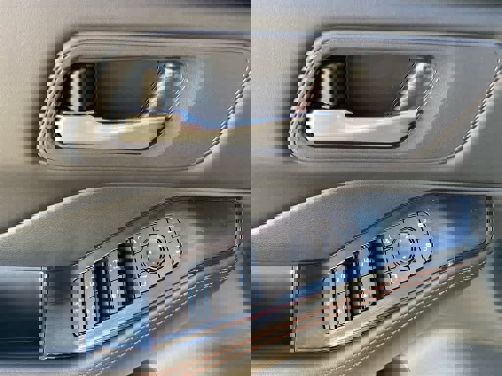 New 2026 Nissan Rogue SV image 11