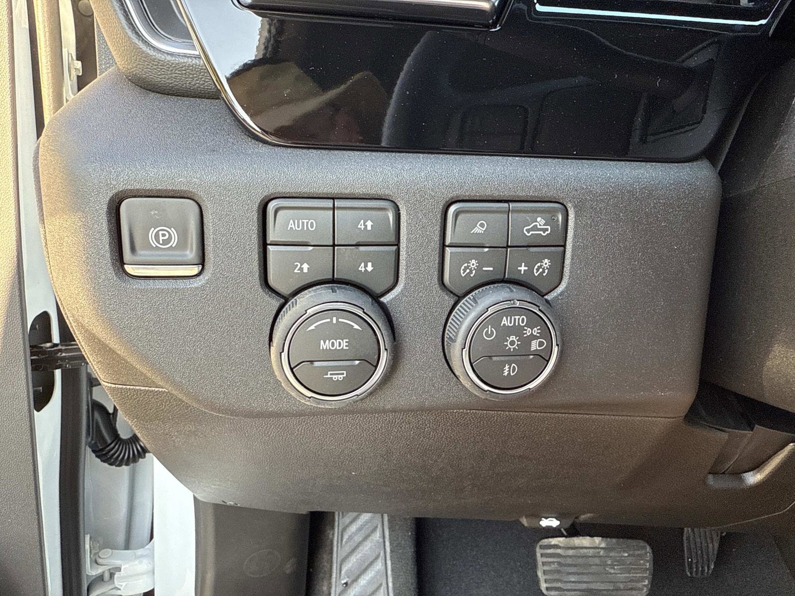 New 2026 Chevrolet Silverado 3500 LTZ w/ LTZ Convenience Package image 31